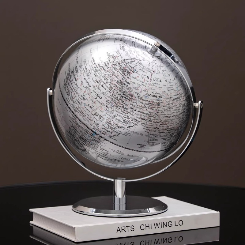 Office Furniture World - 25cm Luxe Zilveren Wereldbol Ornament Moderne