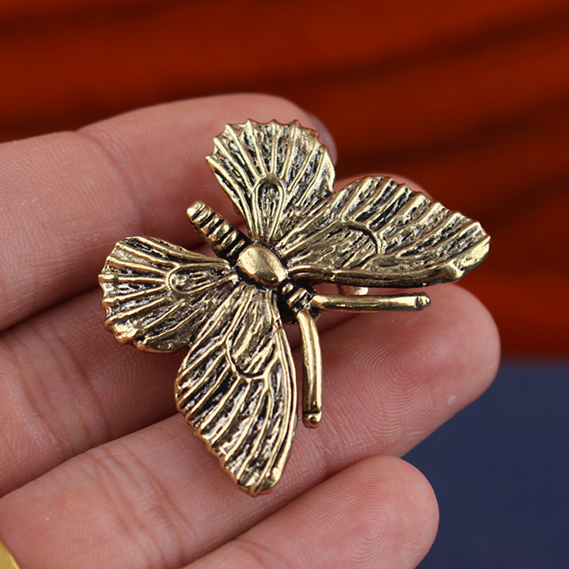 Messing vlinderstandbeeld, ins - Work Office Furniture recensie en prijs