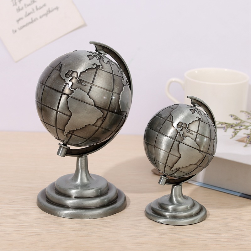 Vintage Globe-figuur van leger - Office Furniture World recensie en prijs