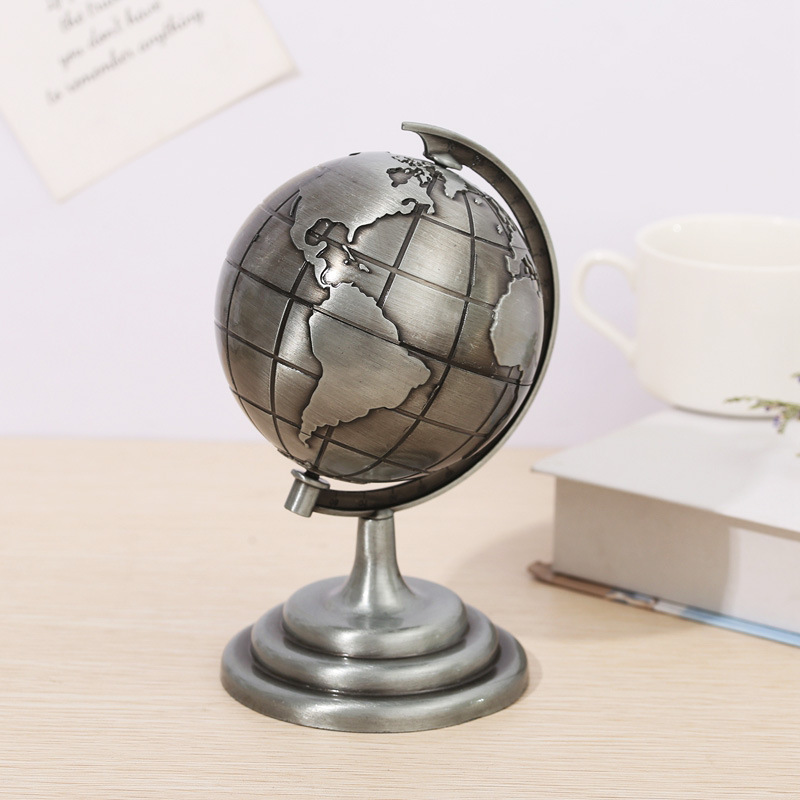 Vintage Globe-figuur van leger - Office Furniture World recensie en prijs