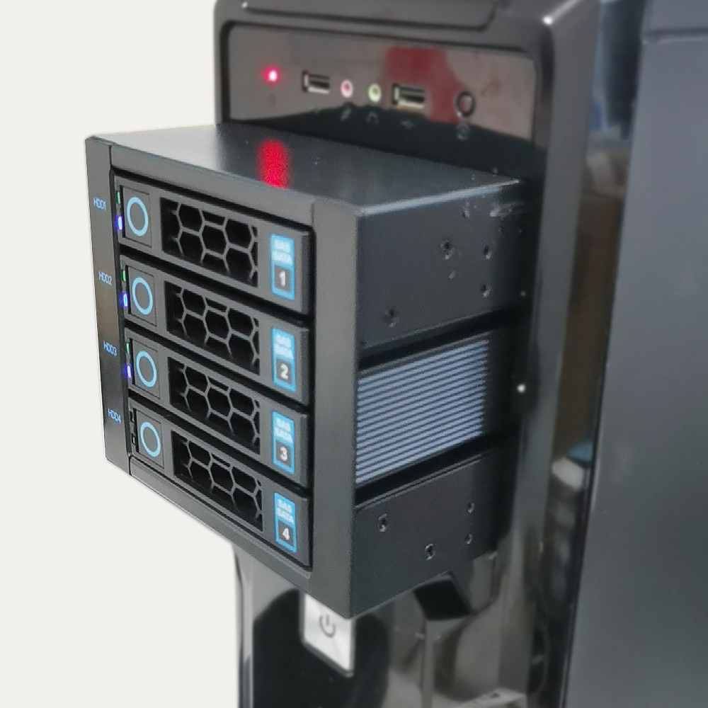 4-Bay Hot Swap harde schijf ko - Work Office Furniture recensie en prijs
